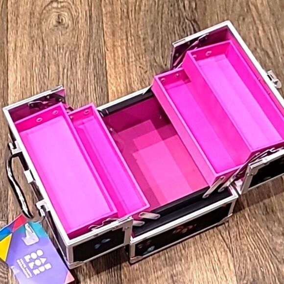 Caboodles Adored Traincase Cosmetic Organizer - Picture 8 of 8